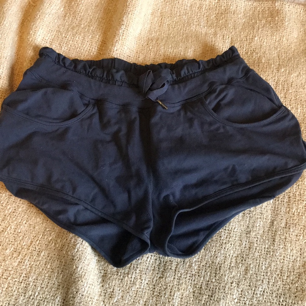 lulu lemon hottie shorts